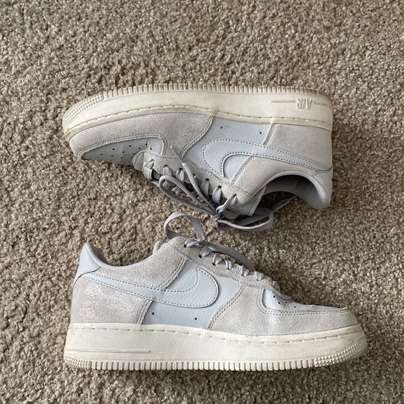 Nike Air Force 1 - Picture 1 of 7